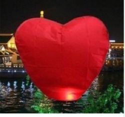 Фонари желания запускающие в небо